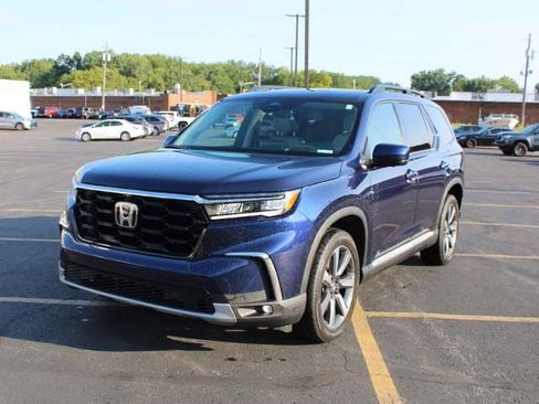 Used 2024 Honda Pilot Elite image 2