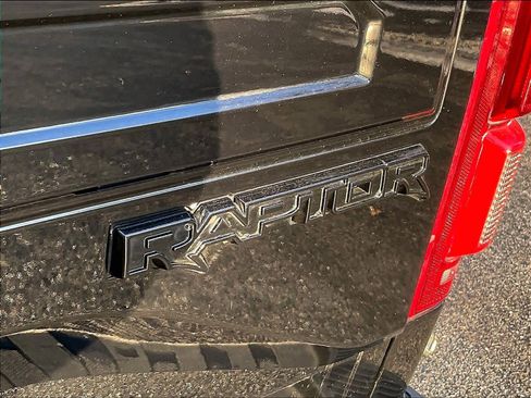 Used 2018 Ford F150 Raptor w/ Equipment Group 802A Luxury image 42