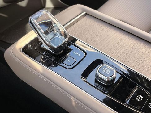 New 2026 Volvo XC90 T8 Ultra AWD/4WD image 18