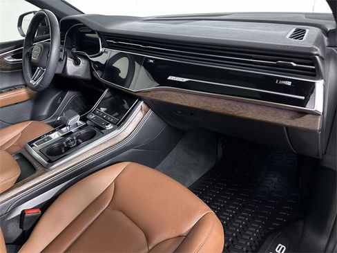 Used 2024 Audi Q8 Premium Plus image 30