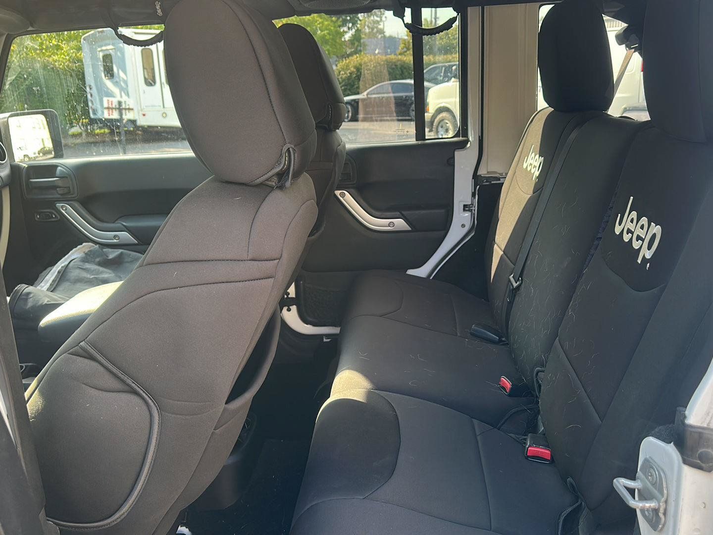 Used 2013 Jeep Wrangler Unlimited Sahara AWD/4WD image 14