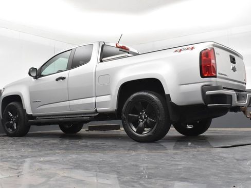 Used 2018 Chevrolet Colorado LT AWD/4WD image 26