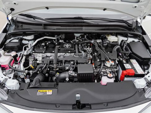 Certified 2025 Toyota Corolla LE w/ Carpet Mat Package (TMS) AWD/4WD image 15
