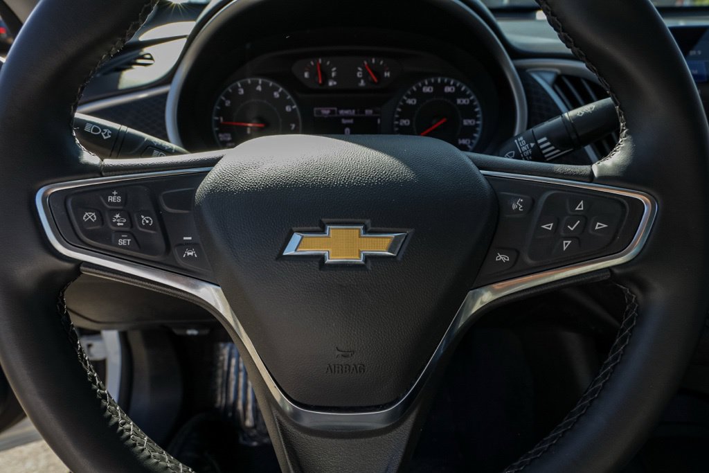 Used 2025 Chevrolet Malibu RS FWD image 26