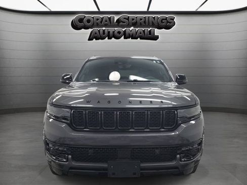 Used 2024 Jeep Wagoneer Series II AWD/4WD image 2