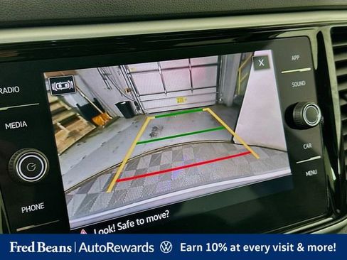 Used 2023 Volkswagen Atlas Cross Sport SE w/ Panoramic Sunroof Package AWD/4WD image 18