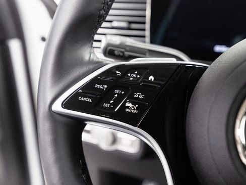 Used 2025 Mercedes-Benz GLE 450 4MATIC Coupe image 11