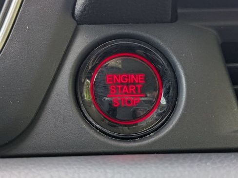 Used 2023 Honda Pilot EX-L image 32