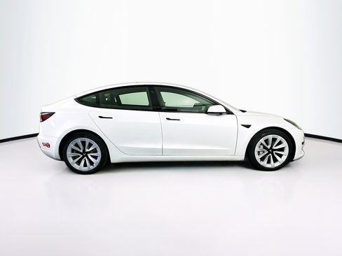 Used 2023 Tesla Model 3 Standard Range image 10