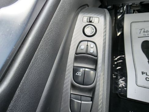 Used 2024 Nissan Altima 2.5 SV image 18