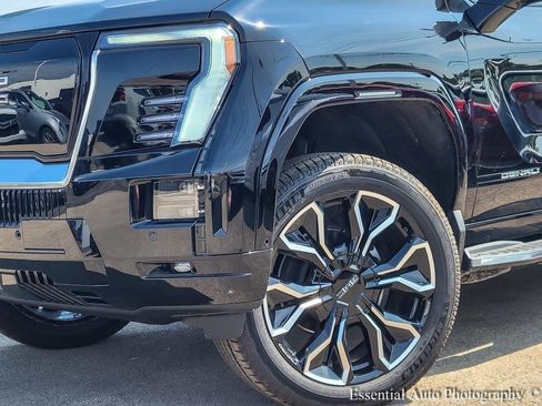 New 2025 GMC Sierra EV Denali image 4