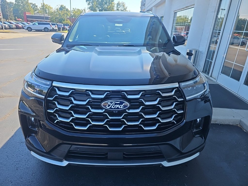 New 2027 Ford Explorer Platinum w/ 3.0L Ultimate Package AWD/4WD image 3
