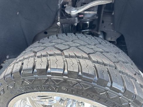 Used 2021 Chevrolet Suburban High Country image 60