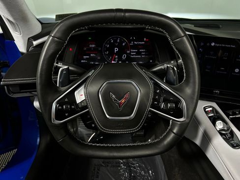Used 2025 Chevrolet Corvette Stingray Premium Conv w/ Stealth Interior Trim Package RWD image 13