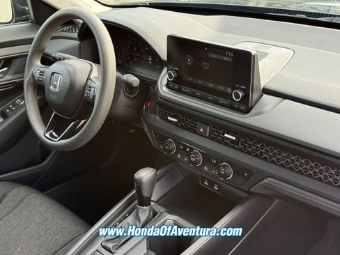Certified 2025 Honda Accord SE image 9