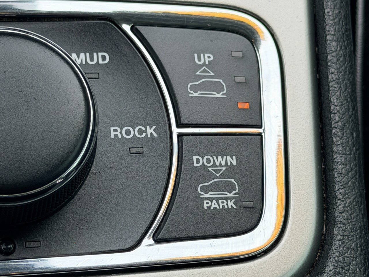 Used 2017 Jeep Grand Cherokee Summit w/ Platinum Series Group AWD/4WD image 54