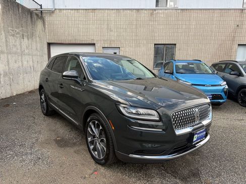 Used 2022 Lincoln Nautilus Reserve w/ Class II Trailer Tow Package AWD/4WD image 8
