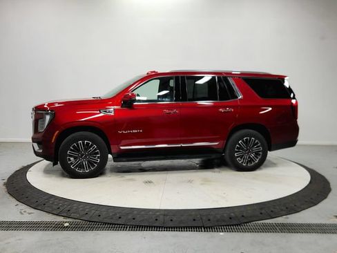 Used 2025 GMC Yukon Elevation RWD image 5