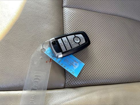 Used 2019 Ford F150 Lariat w/ Equipment Group 502A Luxury image 19