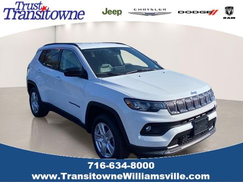 Used 2022 Jeep Compass Latitude AWD/4WD image 1