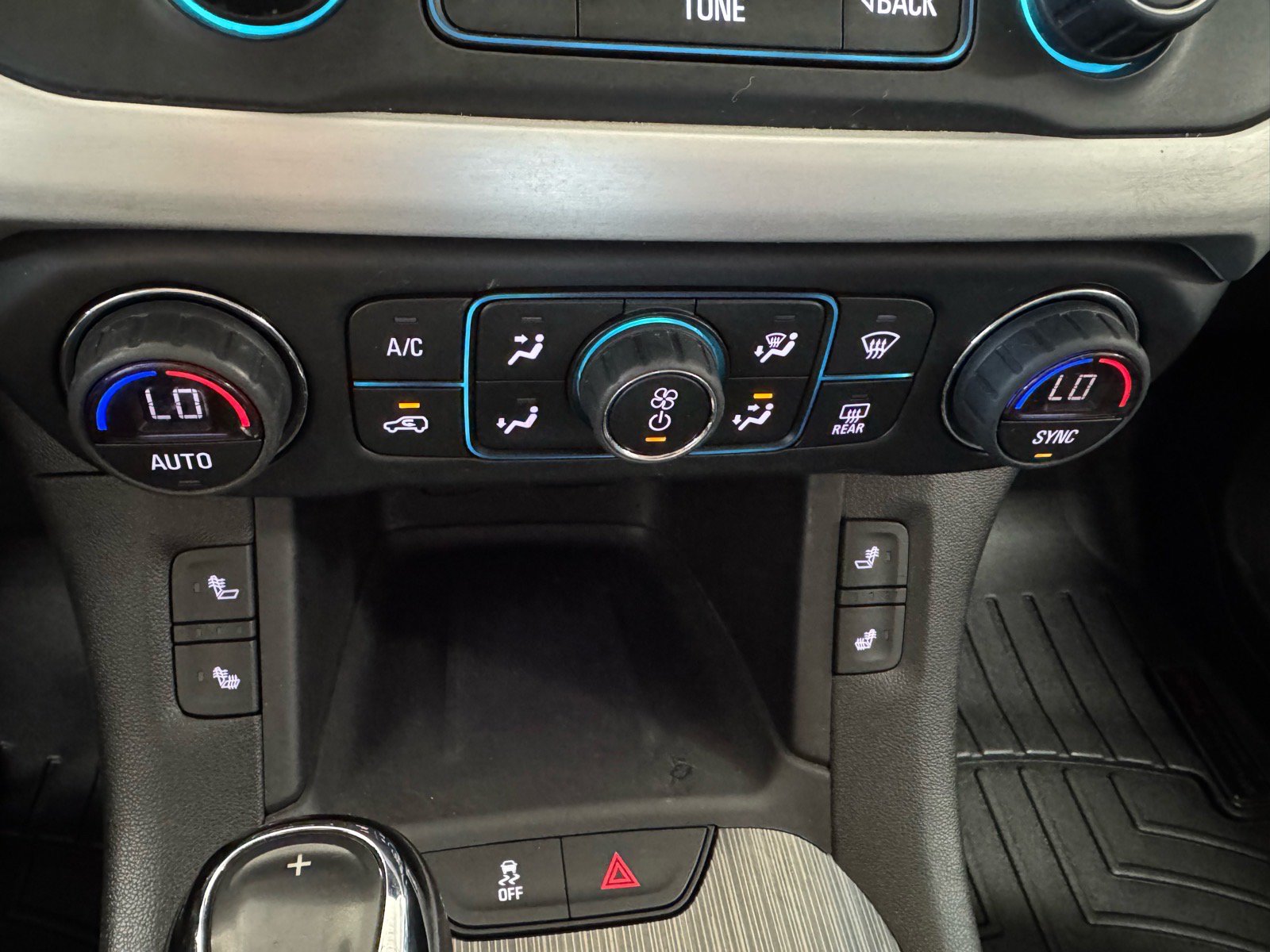 Used 2019 GMC Acadia SLT AWD/4WD image 22