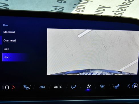 Used 2025 Chevrolet Equinox EV LT FWD image 22