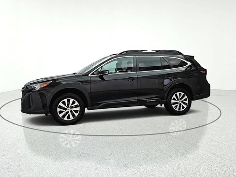 Used 2023 Subaru Outback Premium AWD/4WD image 3