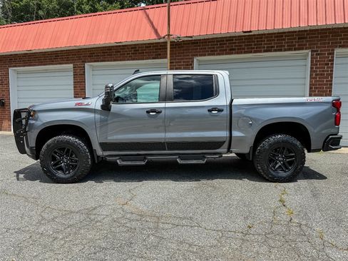 Used 2021 Chevrolet Silverado 1500 LT Trail Boss w/ Bed Protection Package AWD/4WD image 18