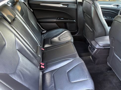 Used 2016 Ford Fusion Titanium image 24