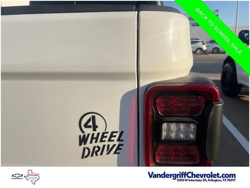 Used 2024 Jeep Gladiator Sport AWD/4WD image 14