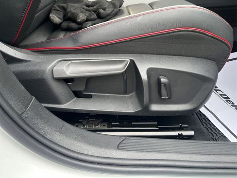 Used 2022 Volkswagen GTI SE image 34