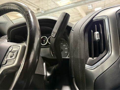 Used 2022 Chevrolet Silverado 2500 LT w/ Convenience Package AWD/4WD image 25