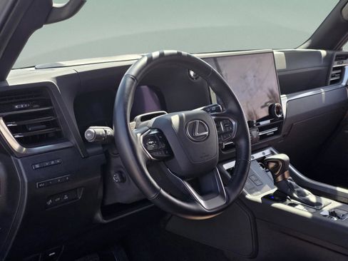 Certified 2024 Lexus GX 550 w/ Accessory Package (Z1) image 33