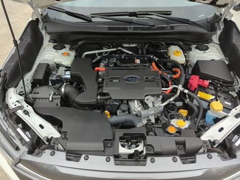 Certified 2025 Subaru Forester Premium AWD/4WD image 29