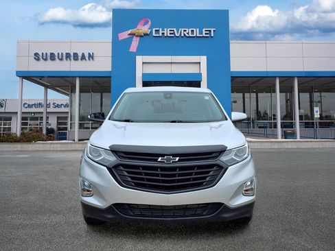 Used 2019 Chevrolet Equinox LT w/ Driver Convenience Package FWD image 2