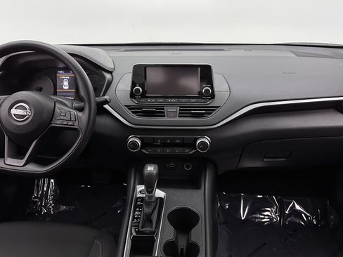 Used 2024 Nissan Altima 2.5 S image 26