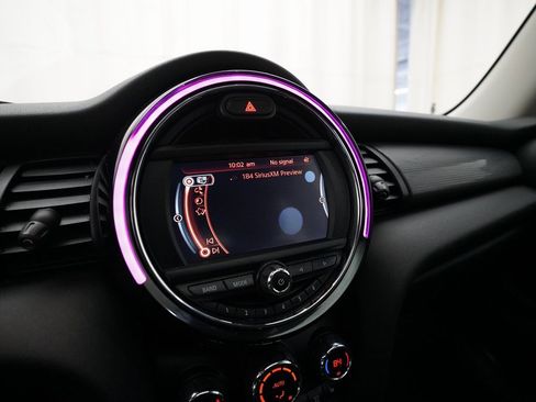 Used 2017 MINI Cooper 2-Door Hardtop image 6