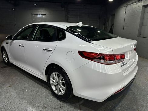 Used 2020 Kia Optima LX FWD image 4