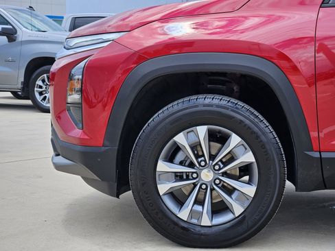 New 2026 Chevrolet Equinox LT FWD image 12