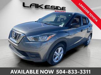 Used 2019 Nissan Kicks S video 2