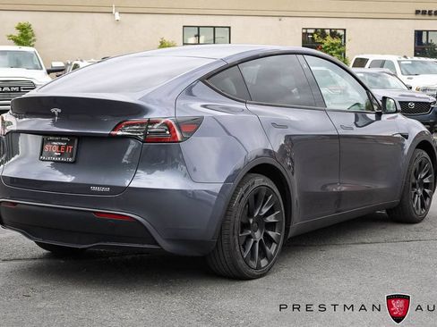 Used 2023 Tesla Model Y Long Range AWD/4WD image 17