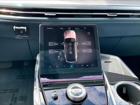 Certified 2025 Cadillac Escalade IQ Luxury 2 w/ LPO, Premium Carpet Package AWD/4WD image 15