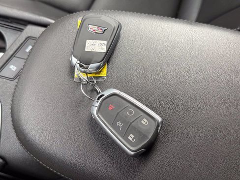 Used 2021 Cadillac XT6 Premium Luxury AWD/4WD image 39