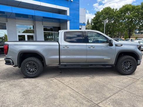 Used 2026 GMC Sierra 1500 Elevation w/ Elevation Premium Package AWD/4WD image 9