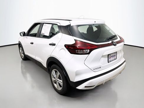 Used 2023 Nissan Kicks S image 5
