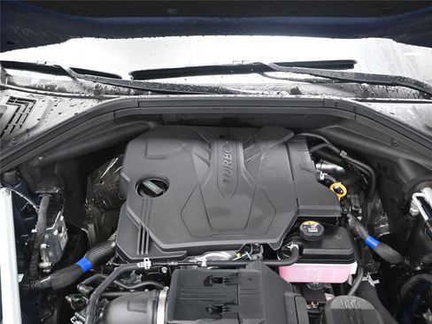 Used 2025 Genesis GV70 2.5T image 10