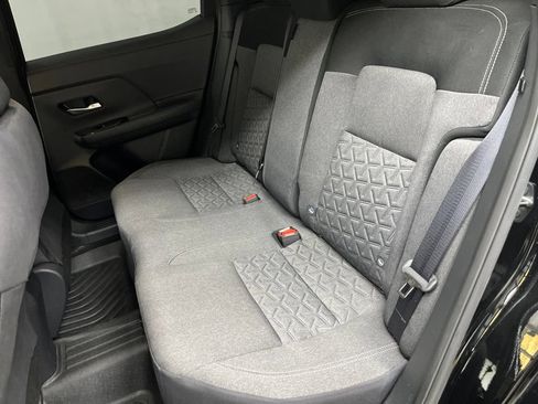 Used 2025 Nissan Kicks SV FWD image 20