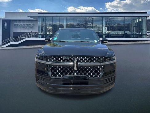 New 2026 Lincoln Navigator Black Label AWD/4WD image 2
