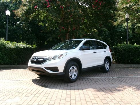 Used 2015 Honda CR-V LX image 1