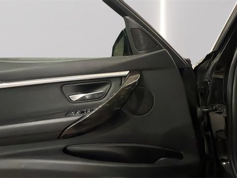 Used 2018 BMW 330i xDrive Sedan image 21